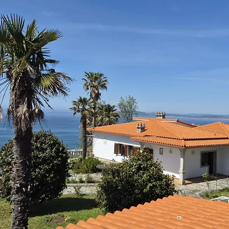 Casa En Primera Linea De Playa De Fontenla *